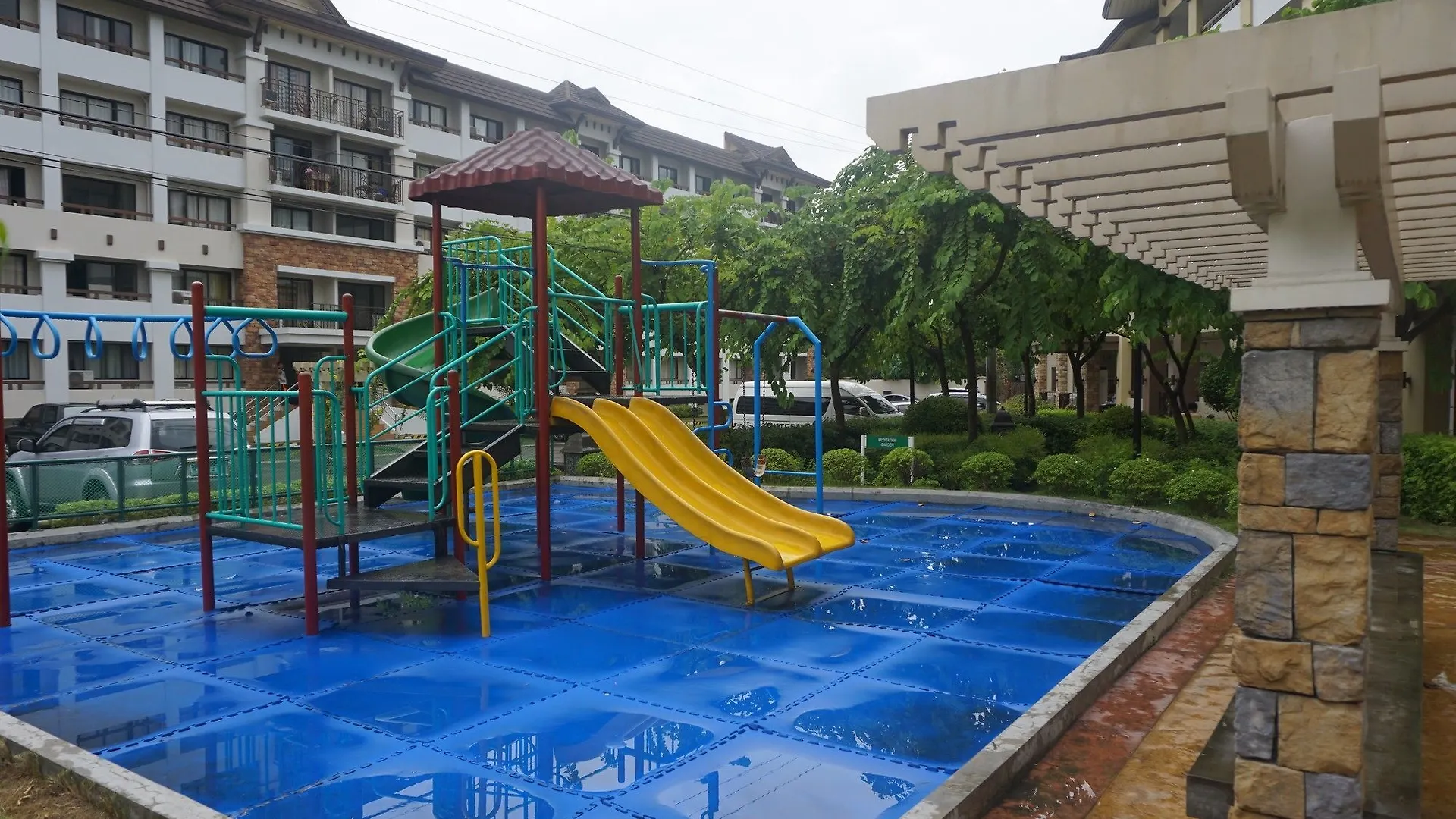 1 Bedroom Deluxe Condo At Apartelle D' Oasis Davao 3*,  Filipiny